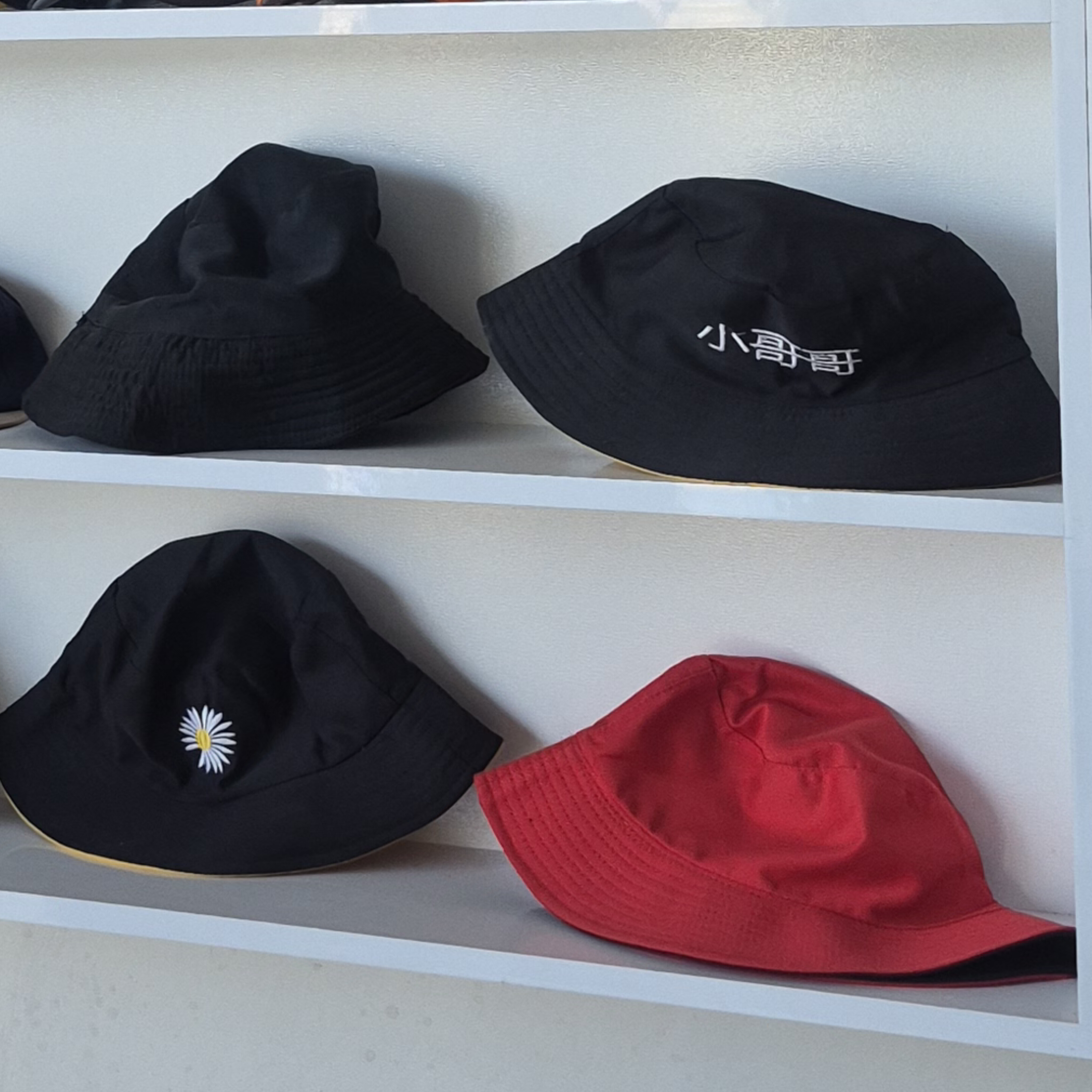 کلاه باکت مشکی دو رو